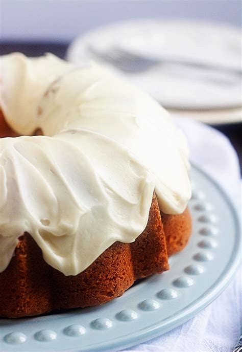 Sour Cream Coffee Cake With Browned Butter Glaze Life In The Lofthouse