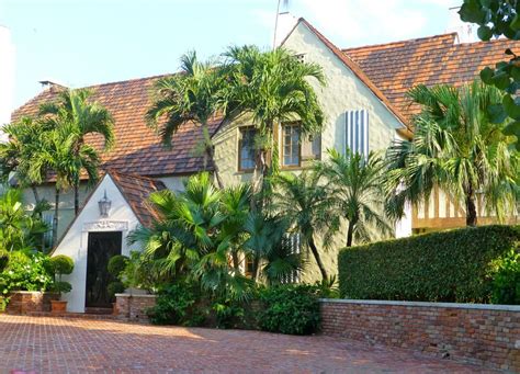 A mansion in West Palm Beach, Florida, USA West Palm Beach Florida ...