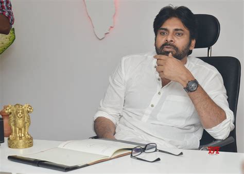 Janasena Chief Pawan Kalyan Meeting With East Godavari District Co