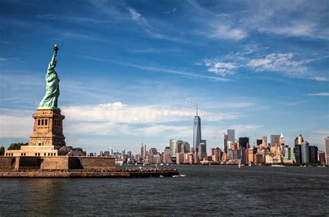 New York Skyline Statue Of Liberty