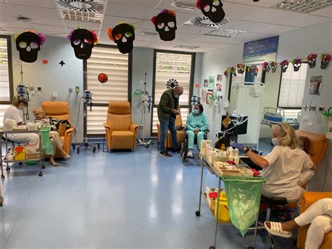 El área de Oncología de Sant Joan celebra Halloween con la colaboración