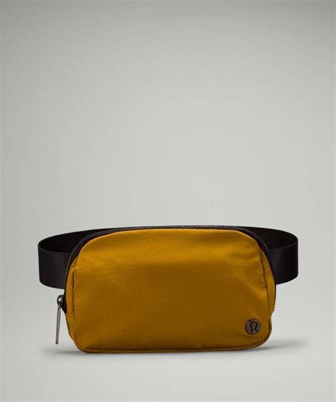 Lululemon Gold Spice Belt Bag Men