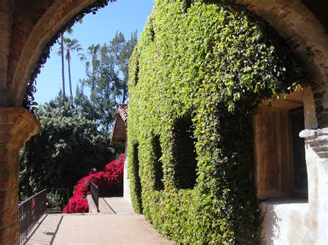 GardenEnvy: San Juan Capistrano Mission Garden Is Simply A California Beauty