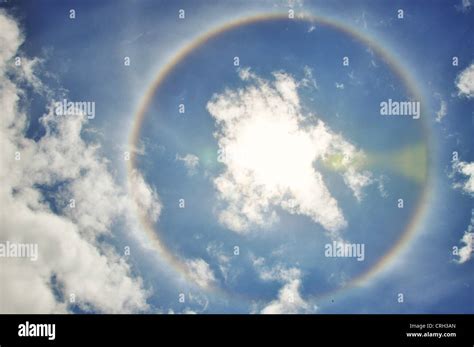 Nubes Circulares Fotografías E Imágenes De Alta Resolución Alamy