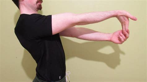 Best Forearm Stretches for Your Flexors and Tendonitis