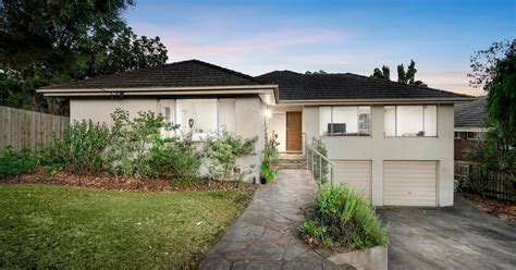 Mountain View Parade Rosanna Vic Property Au