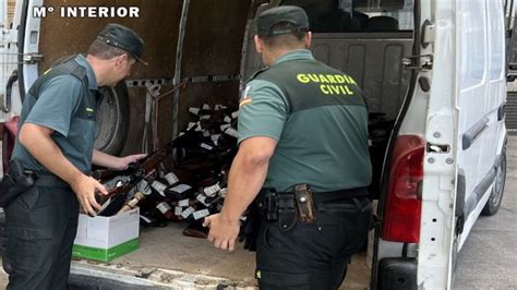 La Guardia Civil de Huesca reduce a chatarra más de 700 armas