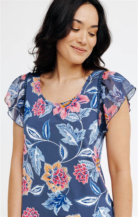 Tee shirt été imprimé fleur pivoine 15 00 Armand Thiery