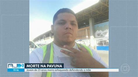 V Deo Homem De Anos Morre Esfaqueado Na Pavuna Rj G