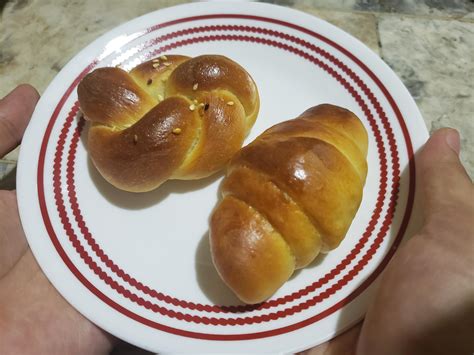 Asian ASMR baking videos got me again, so I made two kinds of butter