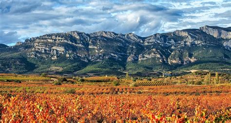 Nabaridas con vistas a la Sierra de Toloño Cantabria Rioj Flickr