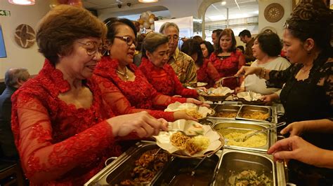 Warung Makan Indonesia Di Belanda Tahun Setia Layani Pelanggan