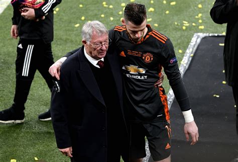 Sir Alex Ferguson Consoled De Gea After Man United Defeat