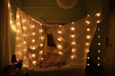 48 Romantic Bedroom Lighting Ideas - DigsDigs