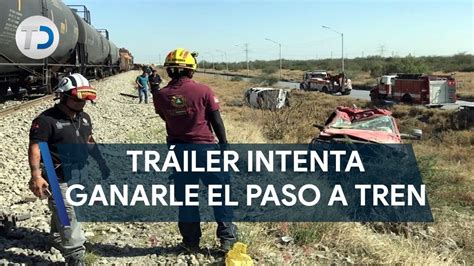 Tren Impacta A Tr Iler Cargado De Veh Culos En Escobedo Youtube