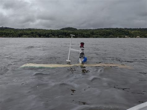 Ap S Naufr Gio De Embarca O Durante Temporal Cinco Pessoas S O