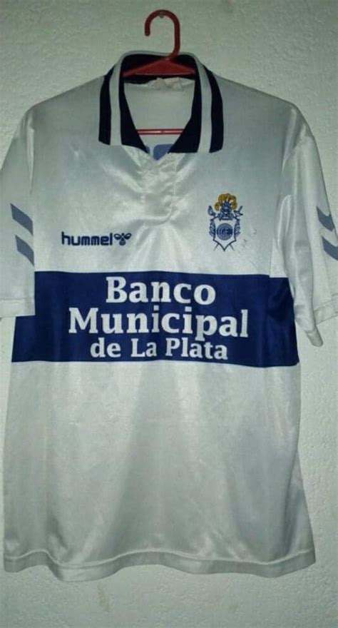 Gimnasia Y Esgrima La Plata Kits