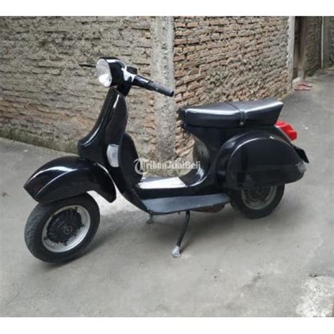 Vespa PX Exclusive 2 Look Npx Tahun 1990 Warna Hitam Metalik Mesin