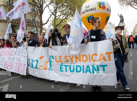 Faible Mobilisation Pour Les Salaires à Paris La Cgt Na Pas Réussie à