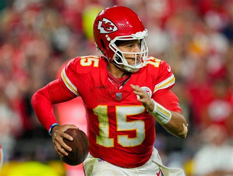 Patrick Mahomes Fantasy Hub Week Injury Update Start Sit Advice