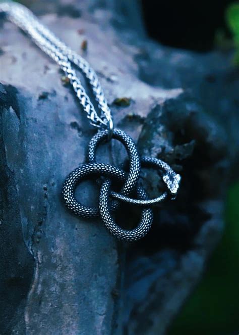 Collier Serpent Collection Compl Te De Pendentifs Vikings