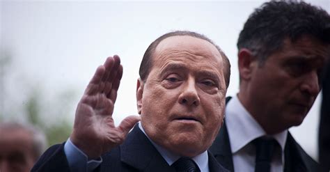 Berlusconi Contrario Allabbattimento Di San Siro E Nel Cuore Di