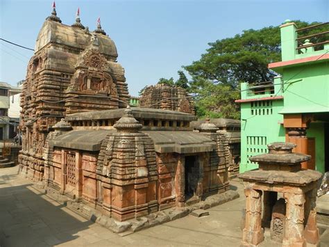 9 Most Famous Temples in Bhubaneswar - Tusk Travel Blog