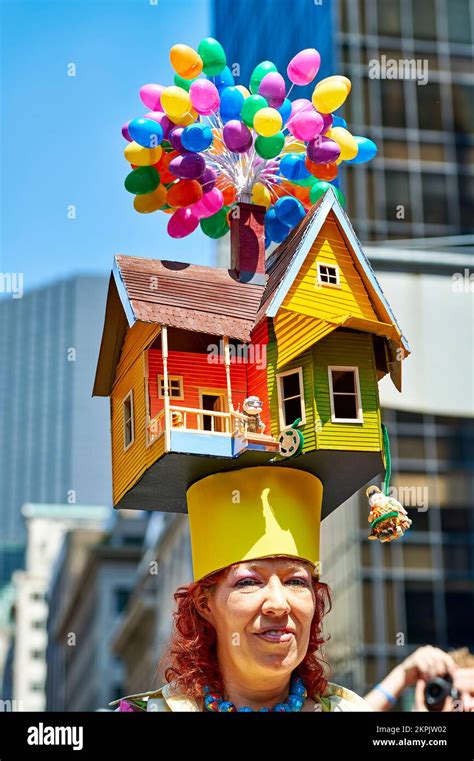 Easter parade hi-res stock photography and images - Alamy