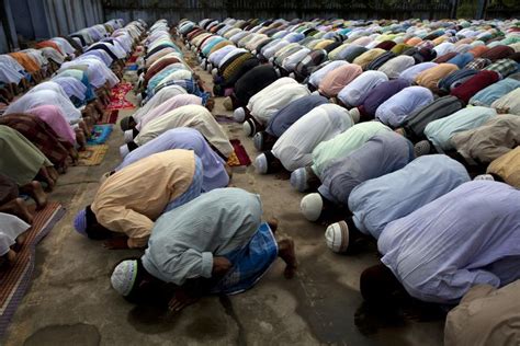 Can Muslims Perform Missed Prayers At A Later Time