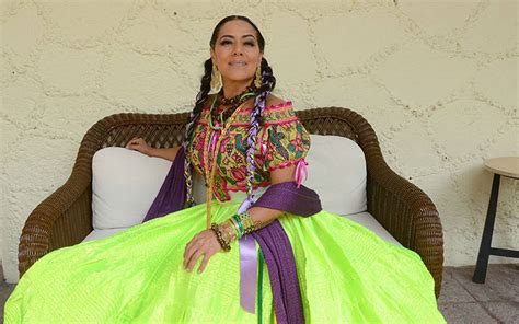 Lila Downs Est De Fiesta Lanzar Cari Ito Primer Sencillo De Su