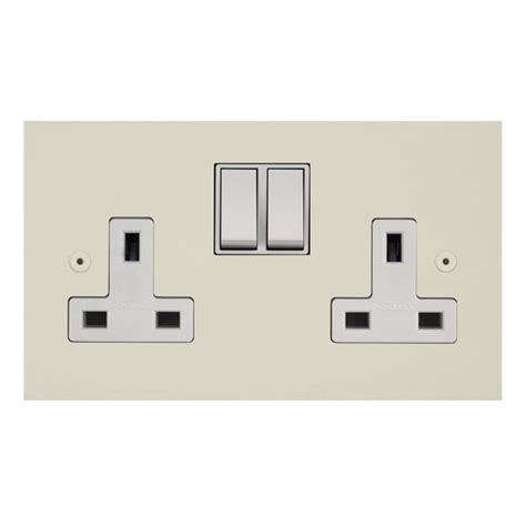 Focus Sb True Edge Teapw172w 2 Gang 13 Amp Switched Socket In Primed White With White Inserts