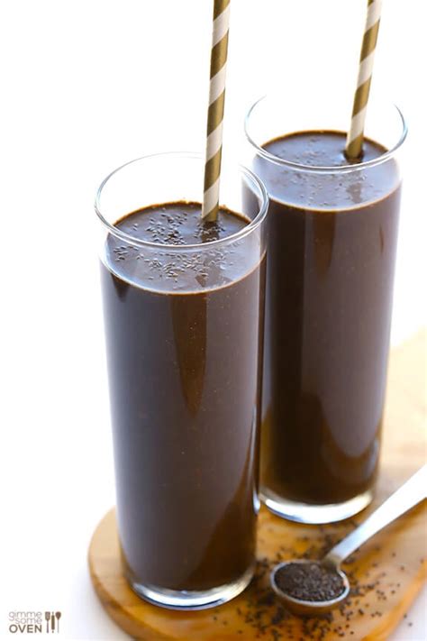 Chocolate Chia Smoothie Recipe | Gimme Some Oven