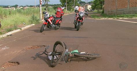 G1 Ciclista Morre Após Ser Atingido Por Carro Na Zona Norte De