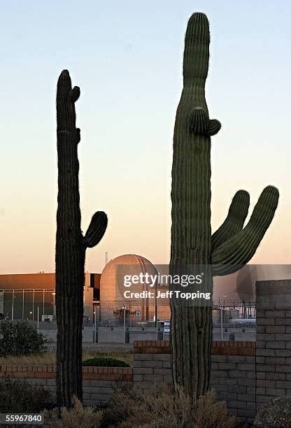 Palo Verde Nuclear Generating Station Photos and Premium High Res ...