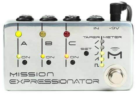 How Do I Connect One Expression Pedal to Multiple Devices?