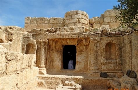 Arsitektur hari ini and future: Masjid Ashabul Kahfi di Jordan