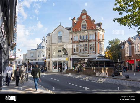 Clarence Street Hi Res Stock Photography And Images Alamy