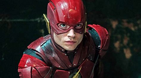 The Flash Le Batman De Keaton Dans Une Bande Annonce Incroyable