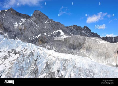 Yulong Snow Mountain in Yunnan, China Stock Photo - Alamy