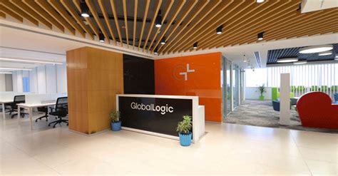 Globallogic Hiring Associate Analysts Freshers For Non Tech Roles