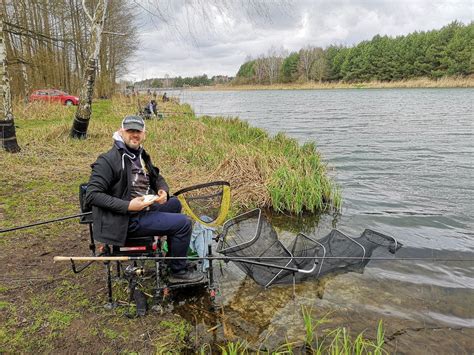 Wędkarze z Bełchatowa posprzątali okolice zbiornika i zorganizowali