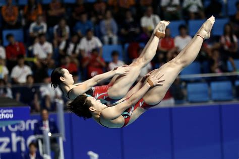 杭州亚运会丨中国选手陈艺文昌雅妮夺得跳水女子双人3米板金牌 中国日报网