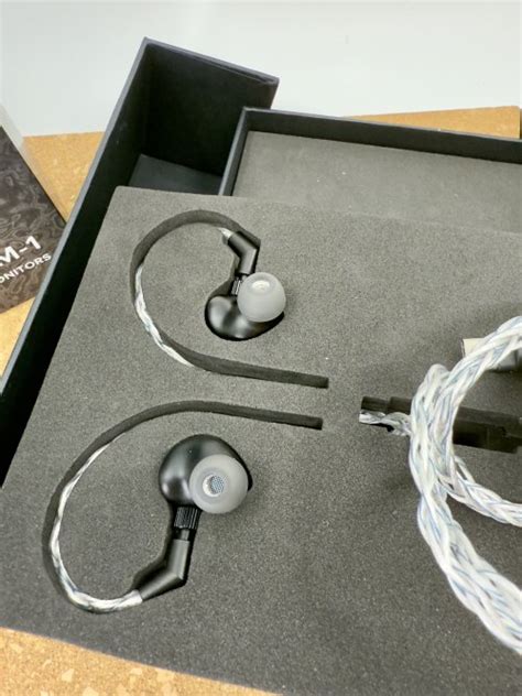 Sold Noble Audio XM 1 XM1 XMEMS IEM Excellent Complete Headphone