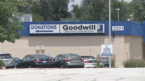 Land of Lincoln Goodwill to accept donations at certain locations | WICS