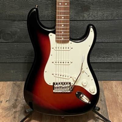 Squier Classic Vibe '60s Stratocaster | Reverb UK