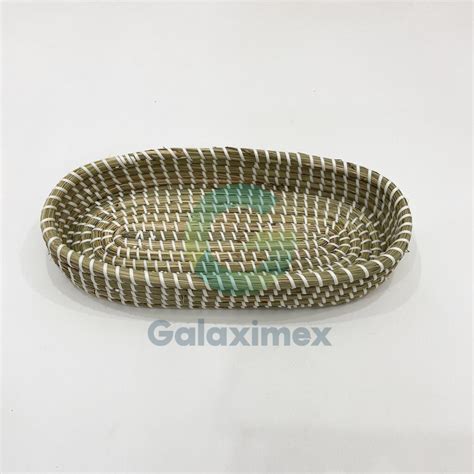 White Oval Seagrass Basket Galaximex