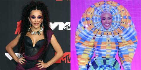 Doja Cat wears not 1, but 5 fearless VMAs outfits | Weekend beauty, Kim ...