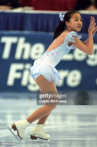 136 Michelle Kwan And Sports Illustrated Stock Photos High Res