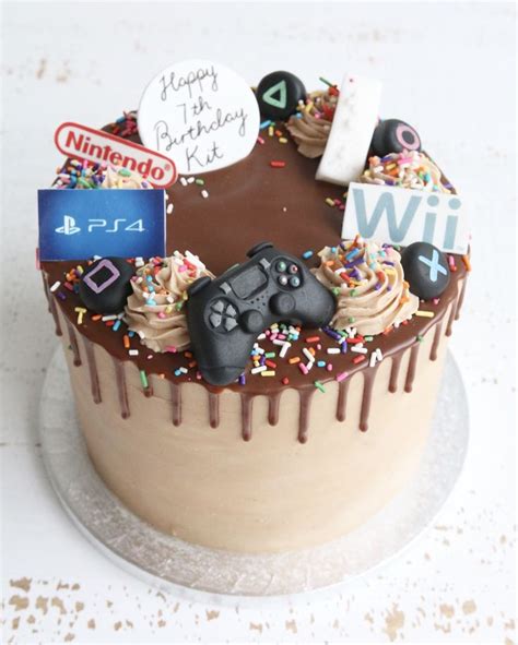 Tech Gaming And Social Media Cakes Birthday Cakes For Teens Boy