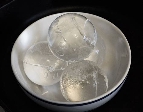 The Definitive Guide To Drink Ice Styles And How To Make Them